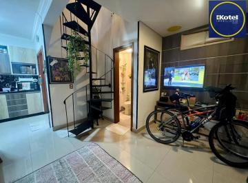 Casa · 78m² · 2 Quartos · 1 Vaga · Casa em condomínio 2 dormitórios sem um com closet, vaga coberta, no bairro Cel.
