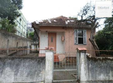 Casa · 50m² · 2 Quartos · Casa de madeira o terreno 8,50 por 28