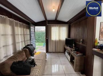 Casa · 100m² · 3 Quartos · Terreno medindo 11 X 39,66 com 2 casas de alvenaria