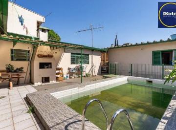 Casa · 143m² · 3 Quartos · 5 Vagas · Casa para Venda - 143.32m², 3 dormitórios, sendo 1 suites, 5 vagas - Parque Sant