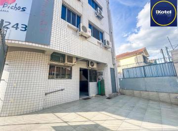Comercial · 168m² · 15 Quartos · 3 Vagas · Ponto Comercial no Bairro Menino Deus.