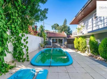 Casa · 335m² · 4 Quartos · 2 Vagas · Casa à venda - em Ipanema