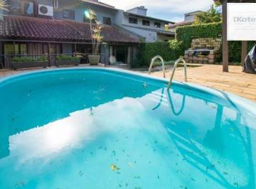 Casa · 195m² · 3 Quartos · 2 Vagas · Sobrado 3 dormitórios, 1suíte,  área gourmet com churrasqueira, piscina.