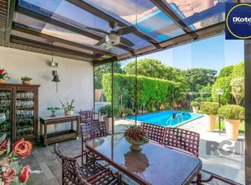 Casa · 230m² · 3 Quartos · 2 Vagas · Casa à venda - em Santa Tereza