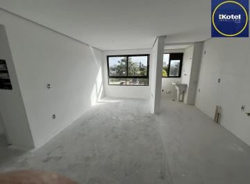 Apartamento · 63m² · 2 Quartos · 1 Vaga · Apartamento de 2 quartos, suíte, churrasqueira e 1 vaga de garagem Petrópolis