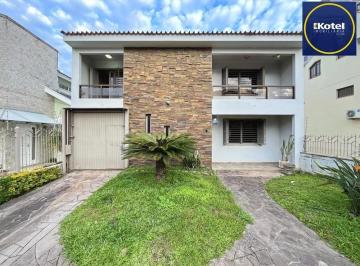 Casa · 385m² · 5 Quartos · 3 Vagas · Casa ampla com piscina, adega, quiosque com churrasqueira e casa nos fundos (edí