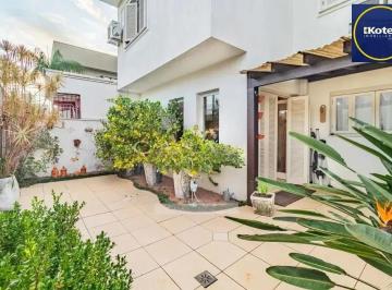 Casa · 226m² · 3 Quartos · 2 Vagas · Casa mobiliada com 3 dormitórios no Ecoville