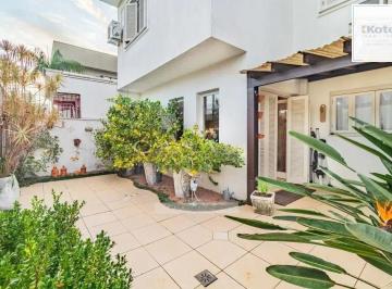 Casa · 226m² · 3 Quartos · 2 Vagas · Casa mobiliada com 3 dormitórios no Ecoville