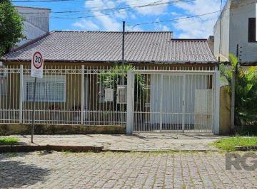 Casa · 155m² · 3 Quartos · 2 Vagas · Casa 3 dormitórios, 5 vagas, 155 m² área construída, terreno 300m², Nonoai.