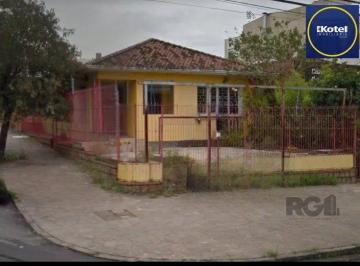 Terreno · 350m² · Terreno de esquina com área de 363m² localizado no bairro Vila Ipiranga em porto