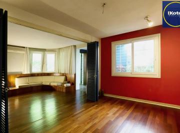 Casa · 221m² · 3 Quartos · 2 Vagas · Casa no Bairro Petrópolis em Porto Alegre - Rua calma junto Av. Protásio Alves