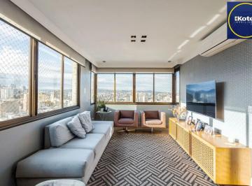 Apartamento · 96m² · 3 Quartos · 2 Vagas · Andar alto, sol e vista definida são ponto forte deste belíssimo apartamento à v