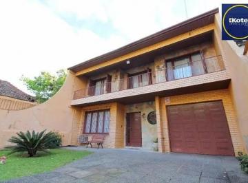 Casa · 223m² · 3 Quartos · 2 Vagas · Casa à venda - em Passo da Areia