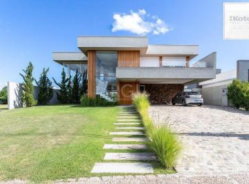 Casa · 411m² · 3 Quartos · 6 Vagas · Casa Condominio para Venda - 380m², 3 dormitórios, sendo 3 suites, 6 vagas - Ter