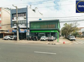 Comercial · 453m² · 6 Quartos · 3 Vagas · Comercial à venda - em Navegantes