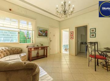 Casa · 200m² · 4 Quartos · 1 Vaga · Casa 4 dormitórios Petrópolis