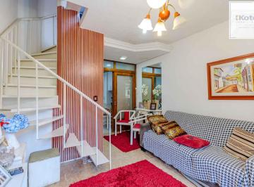 Casa · 73m² · 3 Quartos · 1 Vaga · Casa de 03 dormitorios no bairro Teresopolis