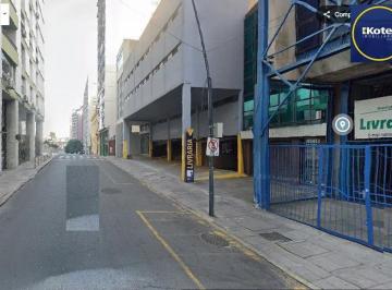 Apartamento · 10m² · ÓTIMO BOX DE ESTACIONAMENTO NO CENTRO HISTÓRICO