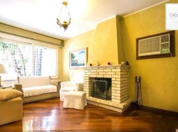 Casa · 313m² · 7 Quartos · 4 Vagas · Casa sobrado no Petrópolis com 7 dormitórios e 4 vagas