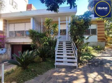 Casa · 290m² · 4 Quartos · 4 Vagas · Excelente casa de 290m² com 4 dormitórios e 4 vagas