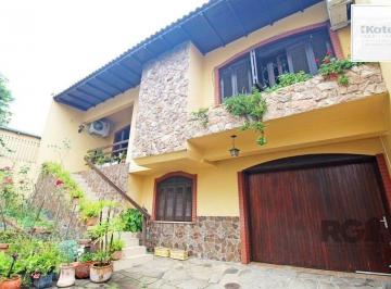 Casa · 155m² · 3 Quartos · 2 Vagas · Excelente casa de 154m² com 3 dormitórios e 2 vagas.
