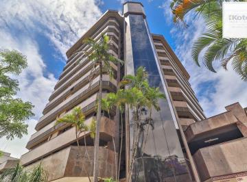 Comercial · 57m² · 3 Quartos · Sala comercial em um ponto excelente da Rua Padre Chagas.