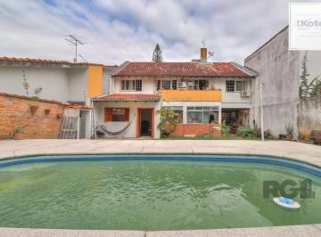 Casa · 232m² · 5 Quartos · 4 Vagas · Casa a venda composta de 4 dormitórios no bairro Jardim Isabel em Porto Alegre
