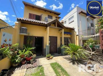 Casa · 180m² · 4 Quartos · 1 Vaga · Casa à venda - em Santo Antônio