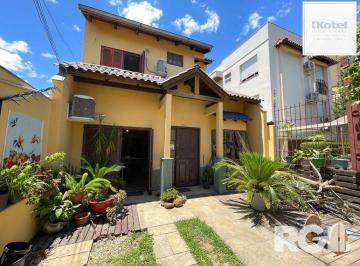 Casa · 180m² · 4 Quartos · 1 Vaga · Casa à venda - em Santo Antônio