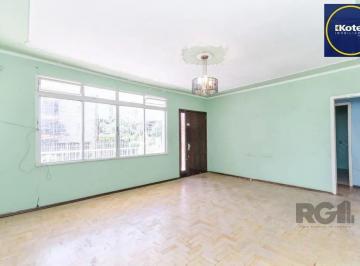 Casa · 318m² · 3 Quartos · 3 Vagas · Excelente casa de 318m² com 3 dormitórios