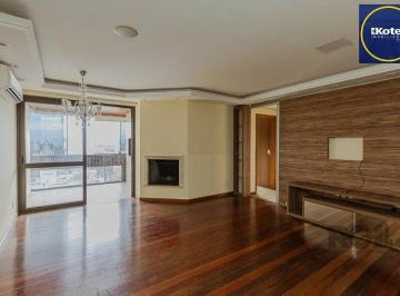 Apartamento · 97m² · 3 Quartos · 2 Vagas · Vende-se excelente apartamento 3 quartos c/ suíte, 2 vagas, living com lareira,