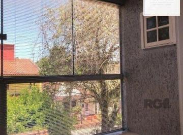 Casa · 208m² · 4 Quartos · 2 Vagas · Vende-se casa estilo sobrad, no formado de 2 residencias independentes, 4 quarto