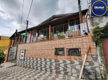 Casa · 200m² · 3 Quartos · 3 Vagas · Casa 3 dormitórios e 3 vagas de garagem.