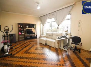Casa · 280m² · 4 Quartos · 6 Vagas · Imóvel com localização estratégica e versátil no coração do bairro Glória