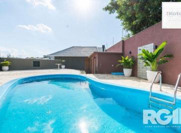 Casa · 258m² · 3 Quartos · 4 Vagas · Casa com piscina, 3 dormitórios, 258m² privativos,  no Jardim Itu.