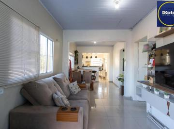 Casa · 134m² · 3 Quartos · 5 Vagas · Casa para Venda - 134.06m², 3 dormitórios, 5 vagas - Vila Nova