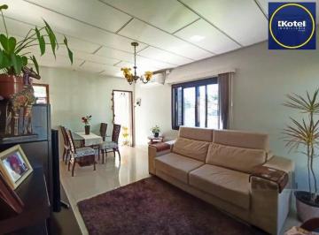 Casa · 65m² · 3 Quartos · 2 Vagas · Casa com 3 quartos espaçosos, 2 banheiros bem distribuídos e 2 vagas de garagem
