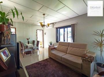 Casa · 65m² · 3 Quartos · 2 Vagas · Casa com 3 quartos espaçosos, 2 banheiros bem distribuídos e 2 vagas de garagem
