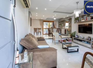 Casa · 170m² · 3 Quartos · 2 Vagas · Casa a venda em frente à praça do Lagos de Nova Ipanema!!!