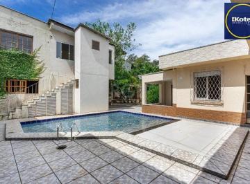 Casa · 400m² · 5 Quartos · 3 Vagas · Casa para Venda - 740m², 5 dormitórios, sendo 1 suites, 3 vagas - Vila Assunção
