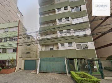 Apartamento · 40m² · 1 Quarto · Excelente apartamento, Centro Histórico, de frente, andar alto.