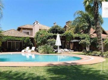 Casa · 34168m² · 3 Quartos · 2 Vagas · Casa Condominio para Venda - 341.68m², 3 dormitórios, sendo 3 suites, 2 vagas -
