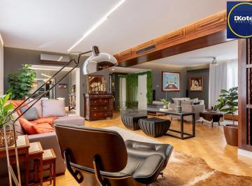 Apartamento · 296m² · 3 Quartos · 2 Vagas · Apartamento com 295m² e 3 dormitórios, 1 suíte, 2 vagas individuais, no bairro I