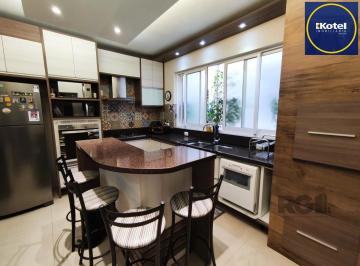 Apartamento · 113m² · 3 Quartos · Apartamento 3 dormitórios com churrasqueira no Bom Fim