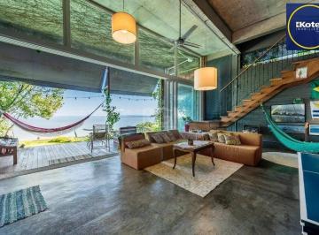 Casa · 300m² · 3 Quartos · 2 Vagas · Casa para Venda - 300m², 3 dormitórios, sendo 3 suites, 2 vagas - Sétimo Céu