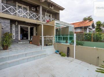 Casa · 172m² · 3 Quartos · 2 Vagas · Sobrado para Venda - 171.64m², 3 dormitórios, sendo 1 suites, 2 vagas - Jardim I