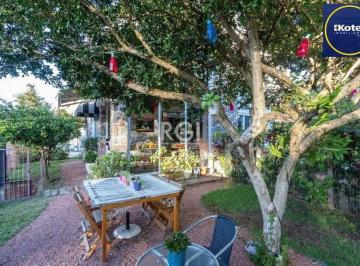Casa · 200m² · 3 Quartos · 2 Vagas · Casa para Venda - 200m², 3 dormitórios, sendo 1 suites, 2 vagas - Vila Assunção
