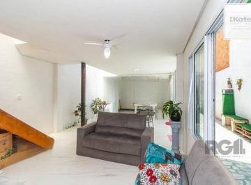 Casa · 117m² · 3 Quartos · 3 Vagas · Casa à venda - em Azenha