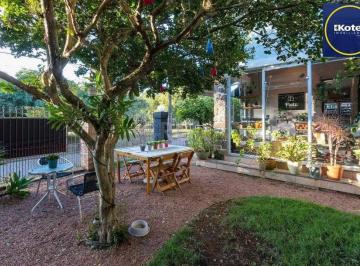 Casa · 200m² · 3 Quartos · 2 Vagas · Casa para Venda - 200m², 3 dormitórios, sendo 1 suites, 2 vagas - Vila Assunção