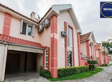 Casa · 95m² · 3 Quartos · 1 Vaga · Casa no bairro Camaquã - 3 dormitórios